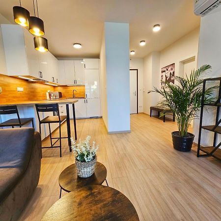 2 Room Apartment, New Building, Bosakova Street, 28 บราติสลาวา ภายนอก รูปภาพ